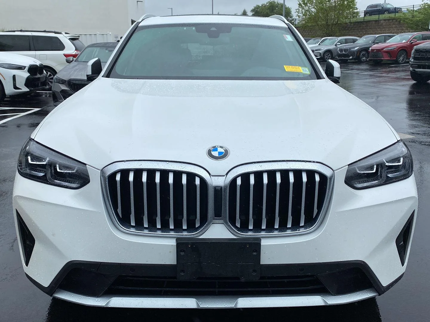 Used 2022 Mineral White Metallic BMW xDrive30i image 5