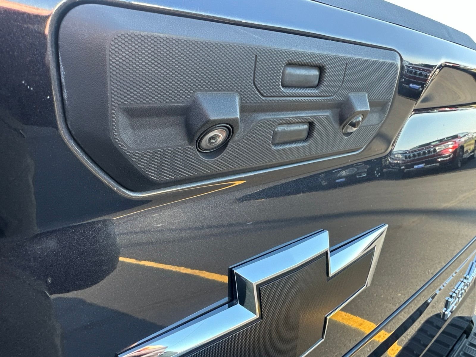 Used 2022 Gray Chevrolet High Country image 31