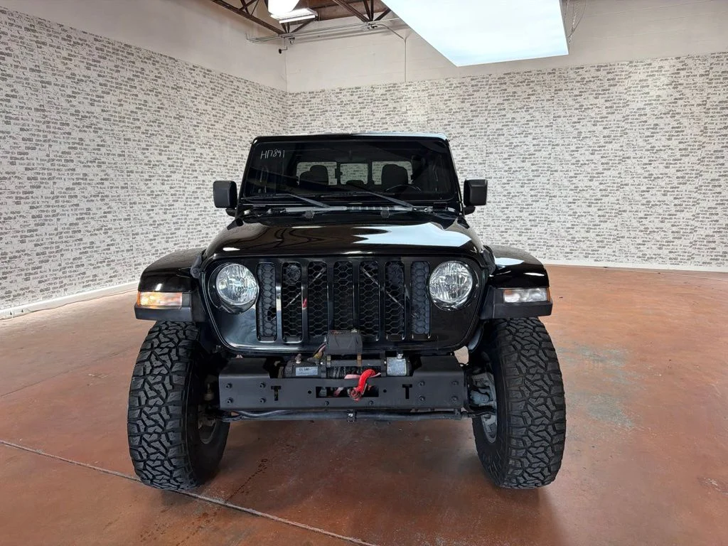 Used 2020 Black Clearcoat Jeep Sport image 2