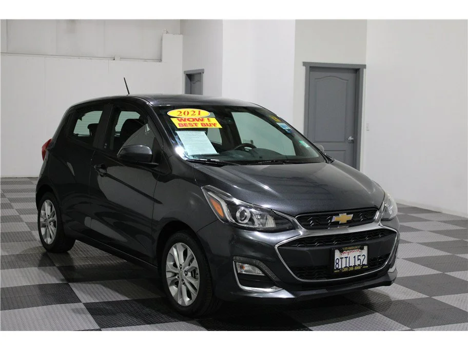 Used 2021 Nightfall Gray Chevrolet 1LT image 3