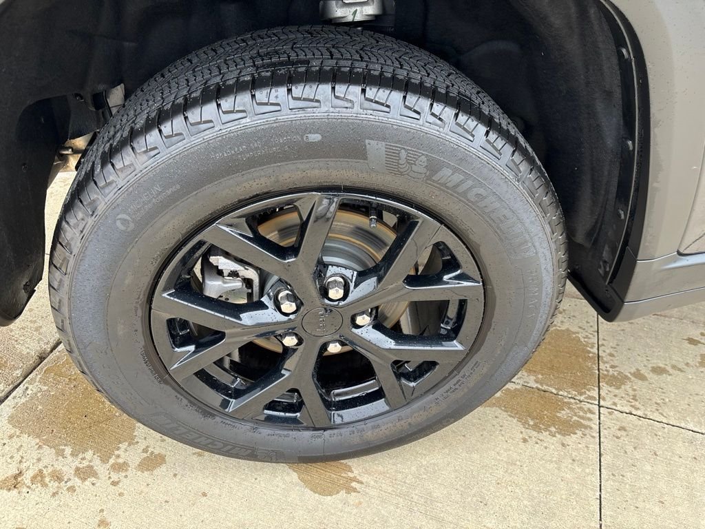2025 Jeep Grand Cherokee Altitude - Photo 11