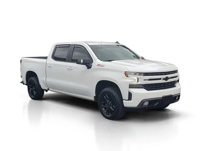 Used 2021 SUMMIT WHITE Chevrolet RST image 1