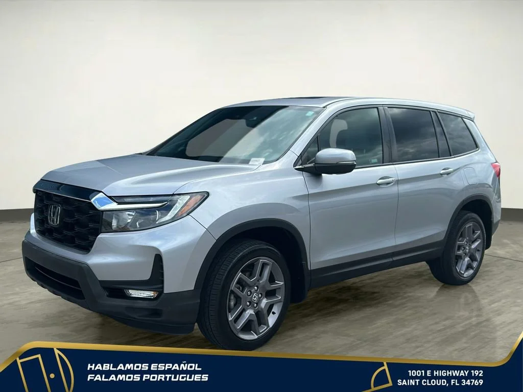 Used 2023 Silver Honda AWD EX-L image 2