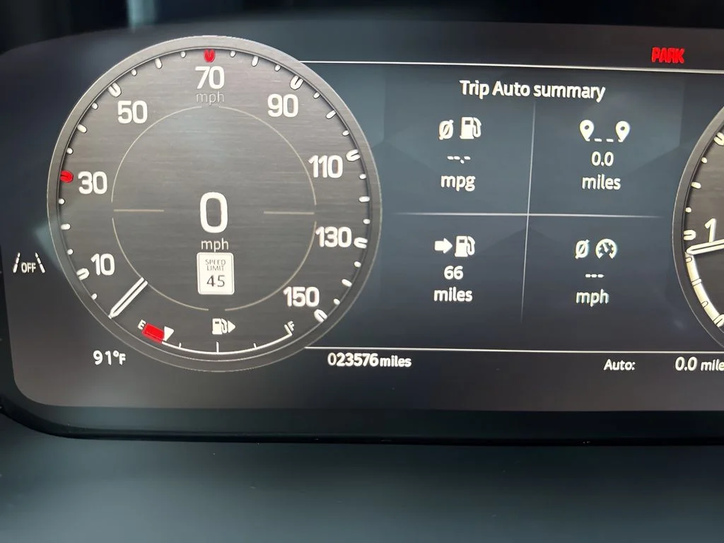 Used 2024 Silver Land Rover S image 25