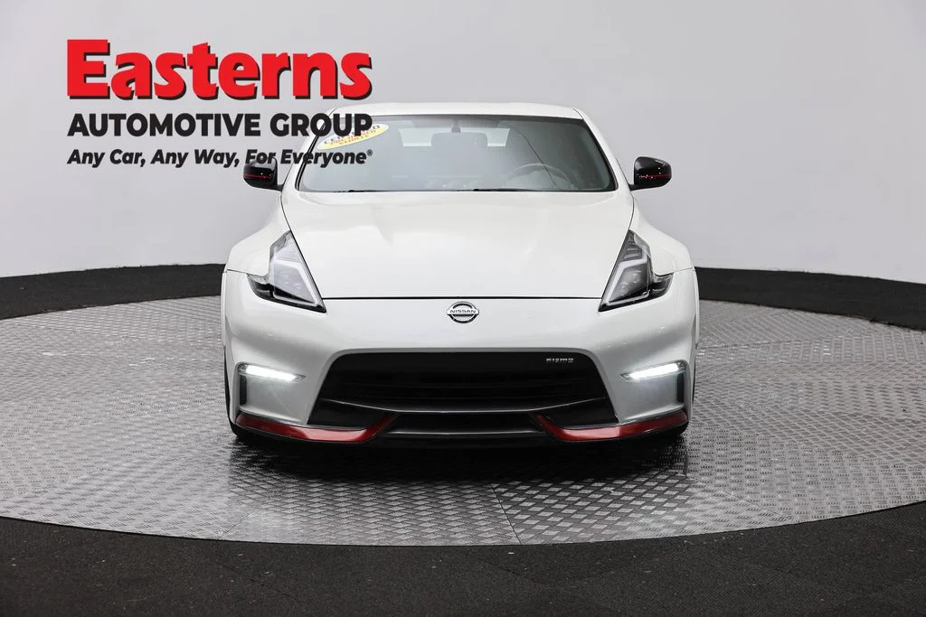 Used 2020 White Nissan Nismo image 2