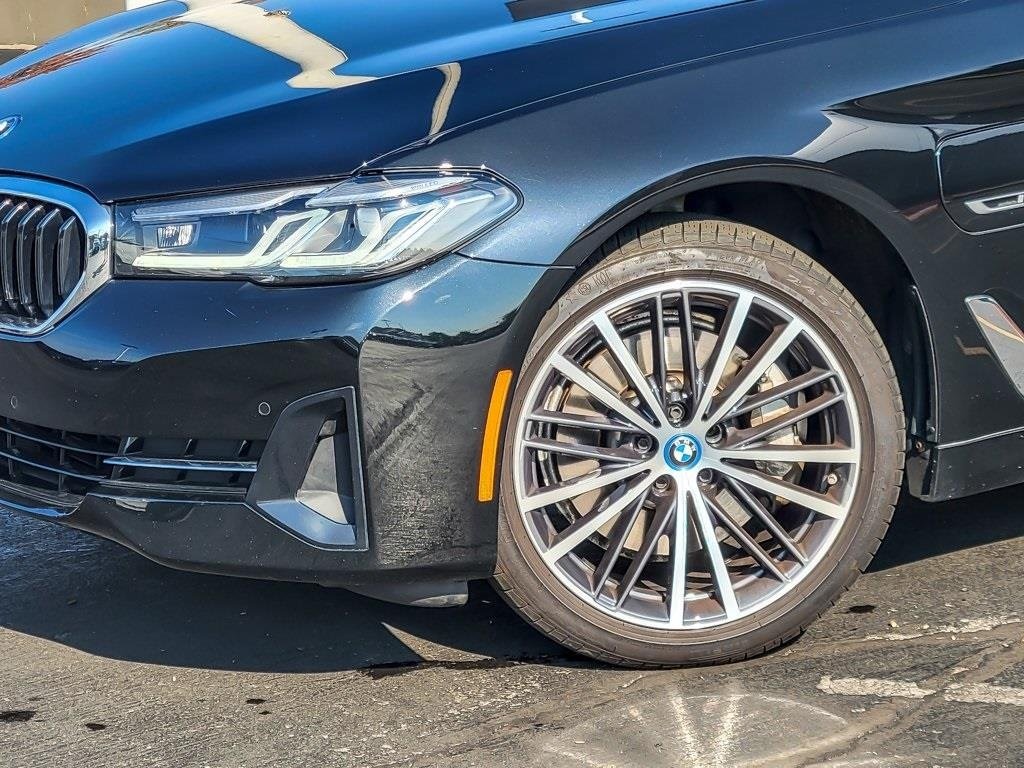 2023 BMW 530E - Image 2