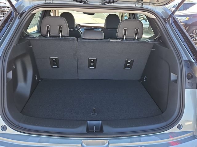 2027 Chevrolet Bolt LT - Photo 30