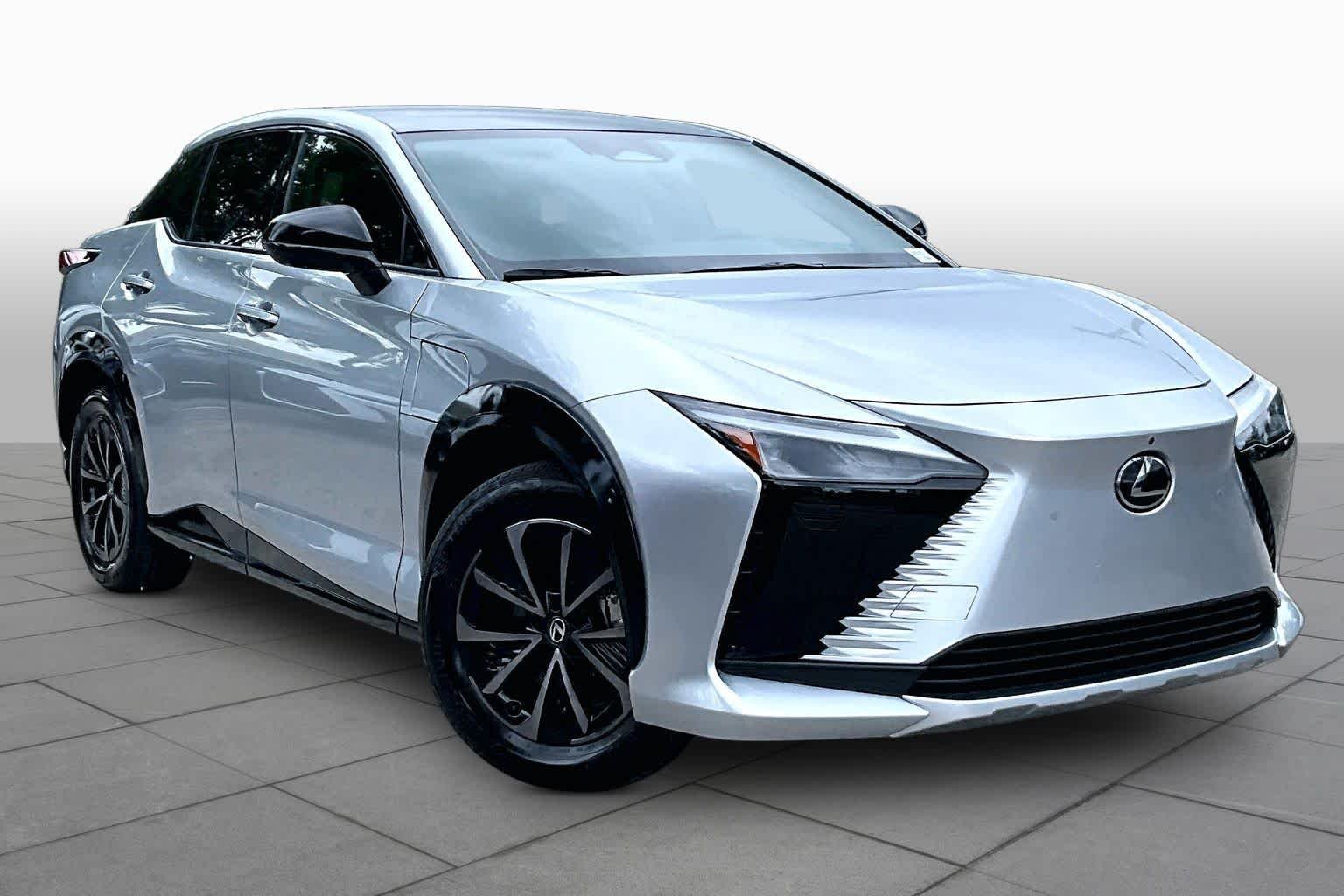 Used 2026 Iridium Lexus Premium image 2