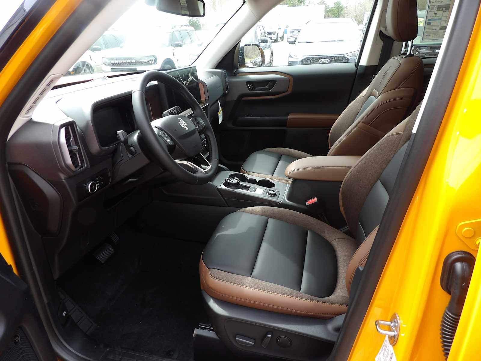 New 2026 Orange Fury Metallic Tri-Coat Ford Outer Banks image 11