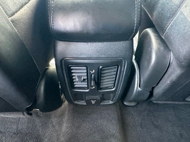 Used 2022 Black Jeep Laredo X image 31