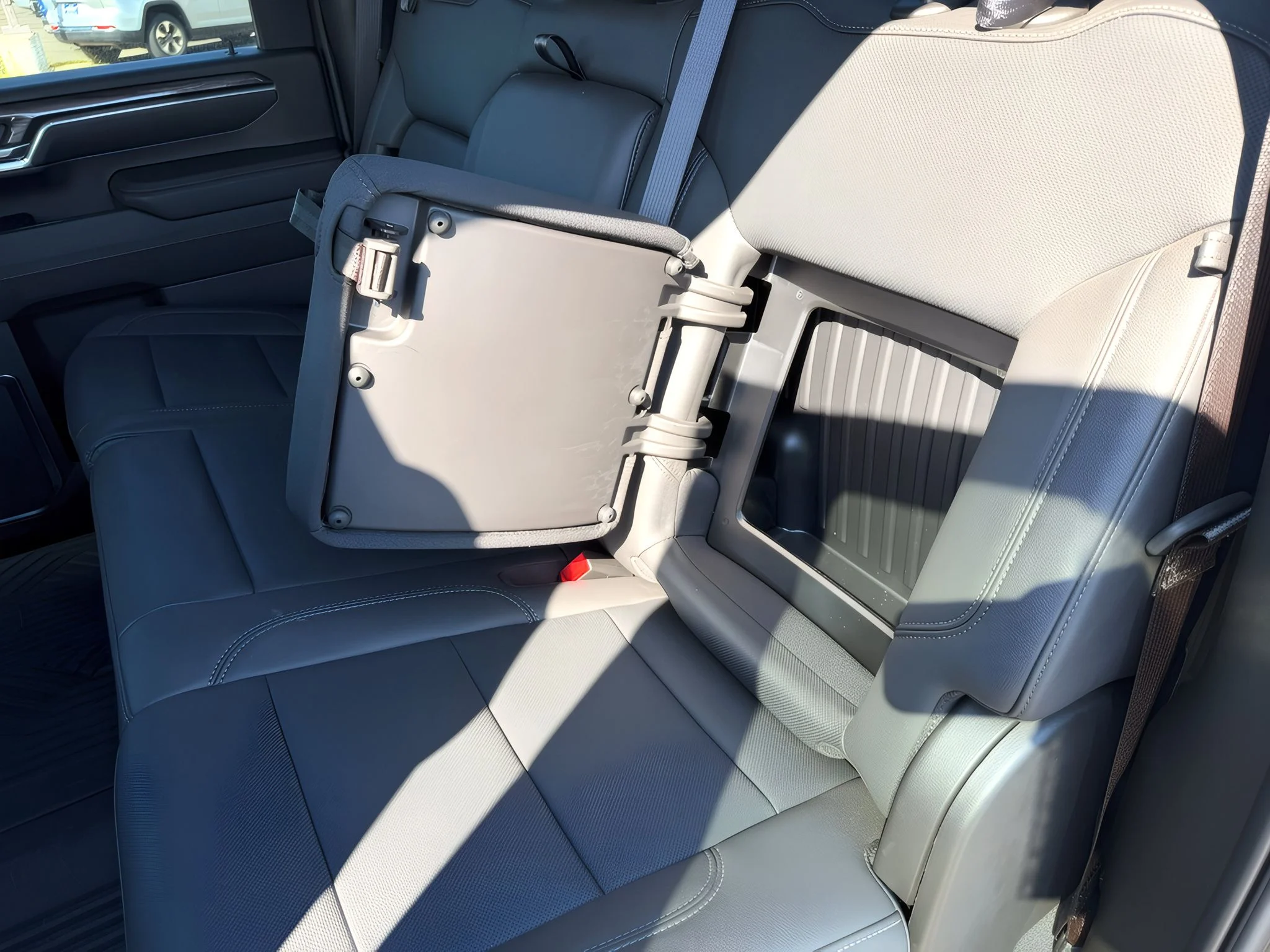 2024 Chevrolet Silverado 2500HD LTZ - Photo 38