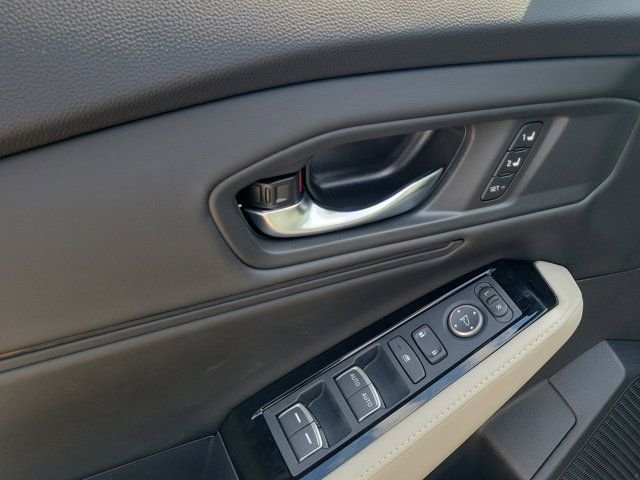 New 2026 Urban Gray Pearl Honda Touring image 20