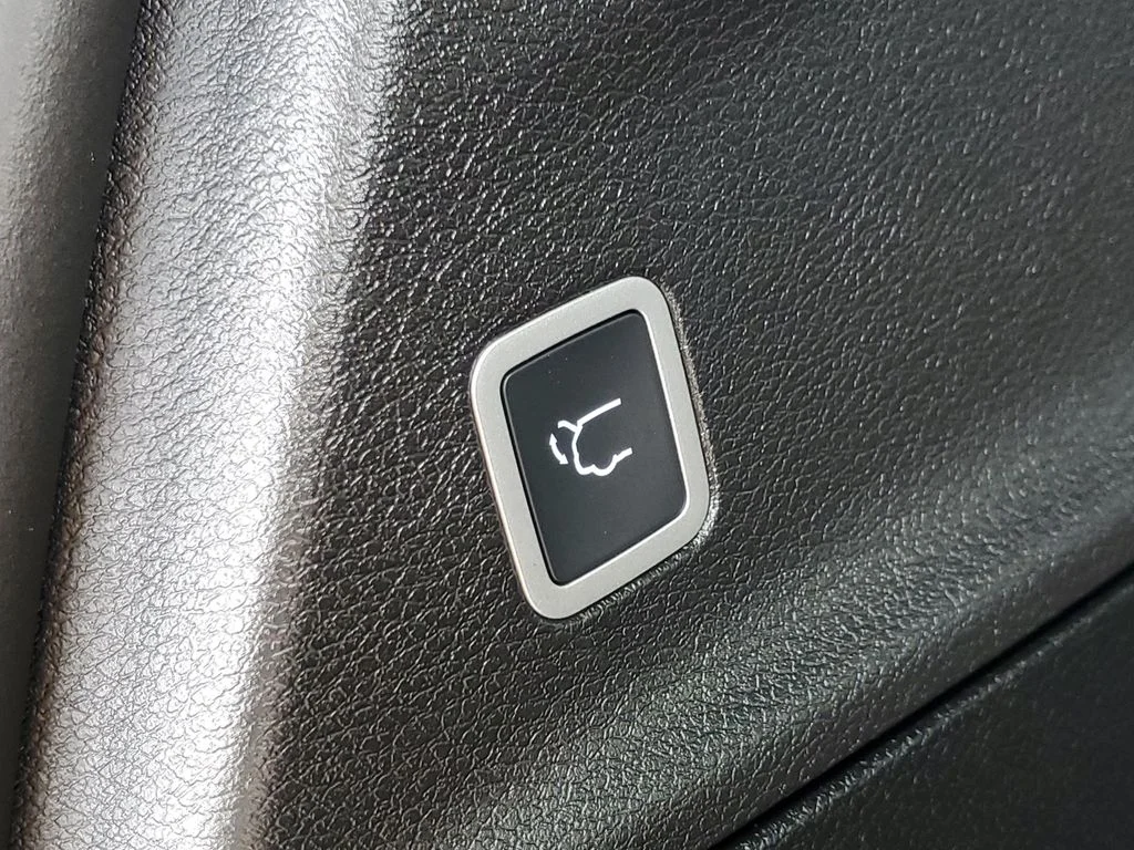 2026 Chrysler Pacifica Select - Photo 36