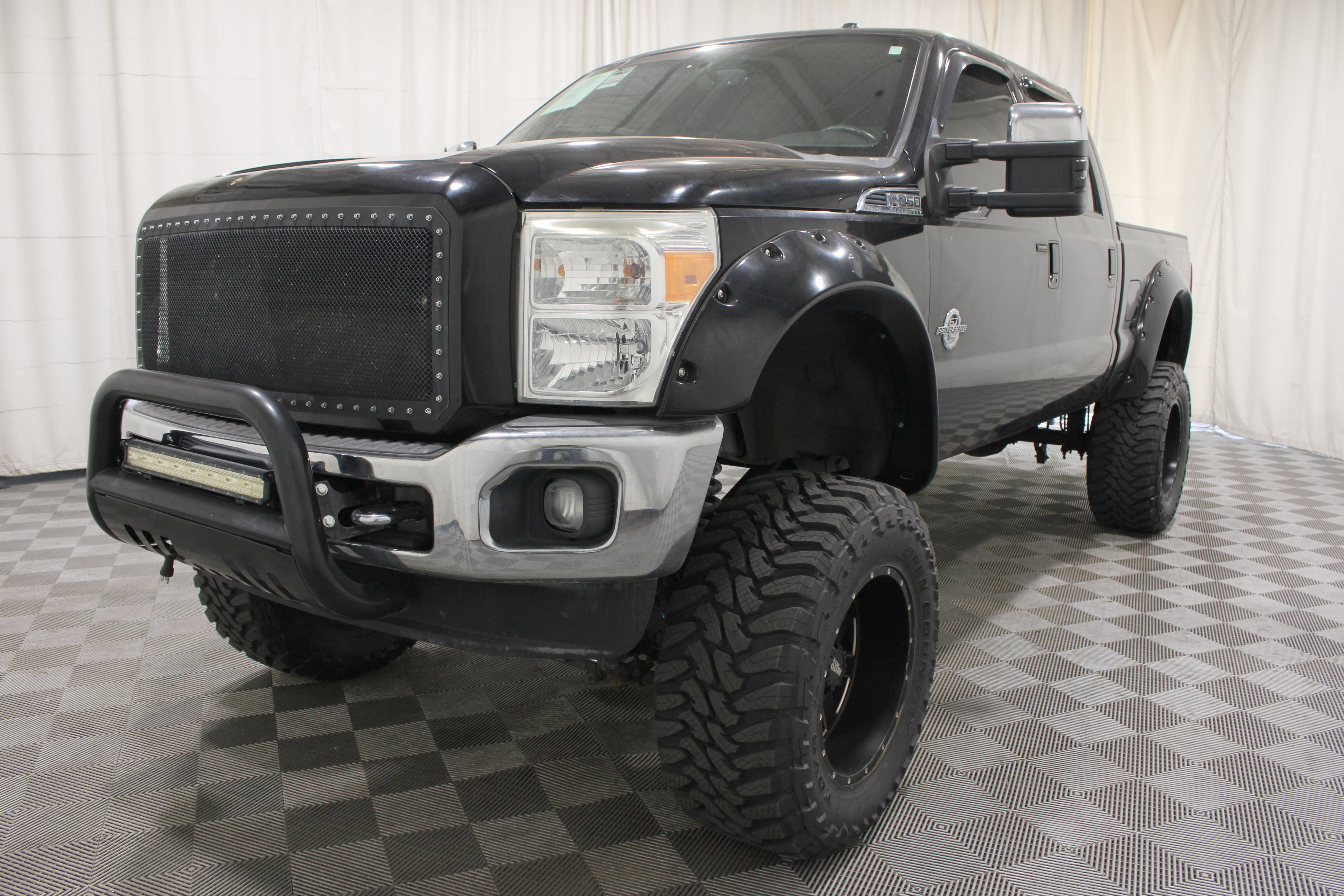 Used 2016 Shadow Black Ford Lariat image 28