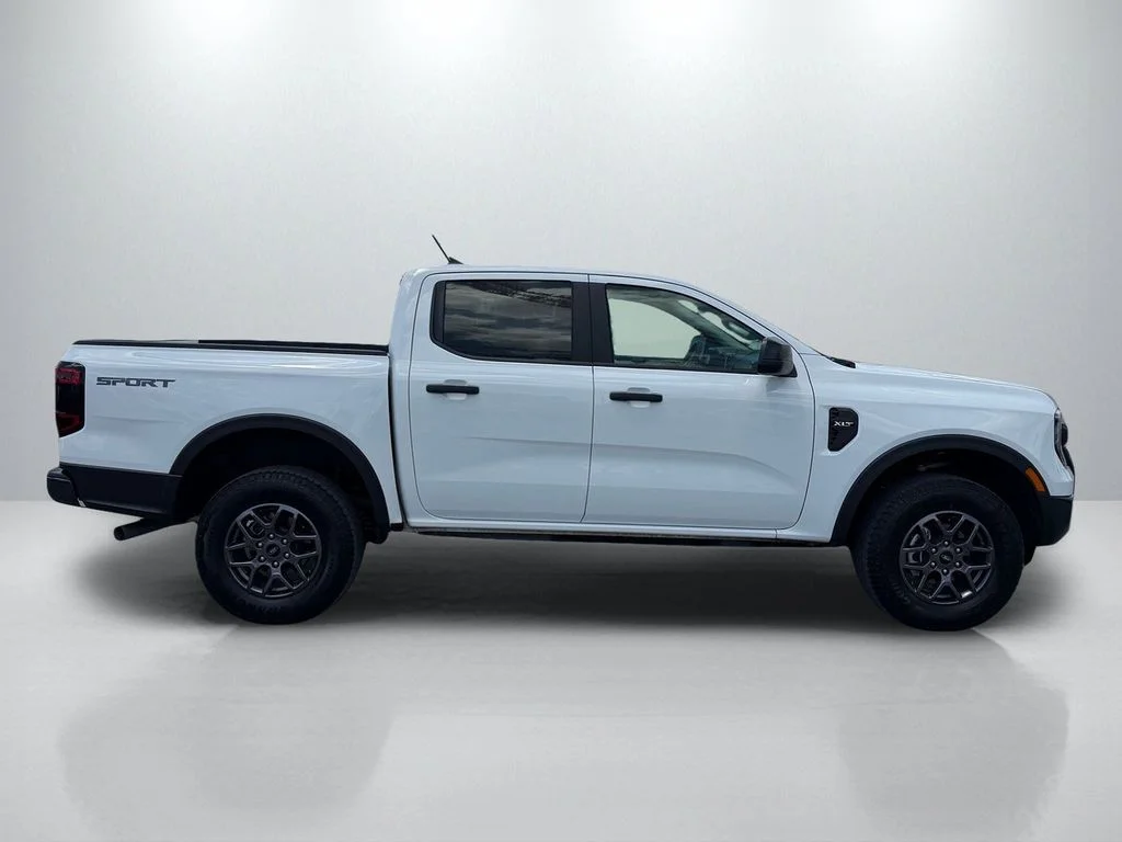 2025 Ford Ranger XLT - Photo 4