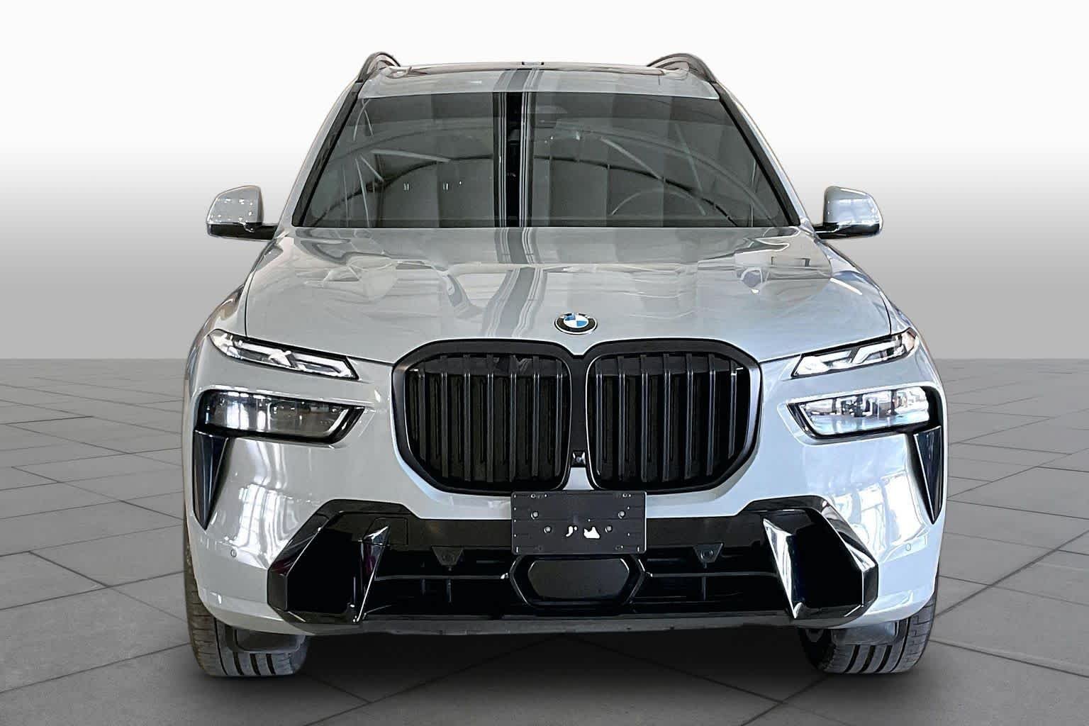 Used 2024 Brooklyn Grey Metallic BMW xDrive40i image 3