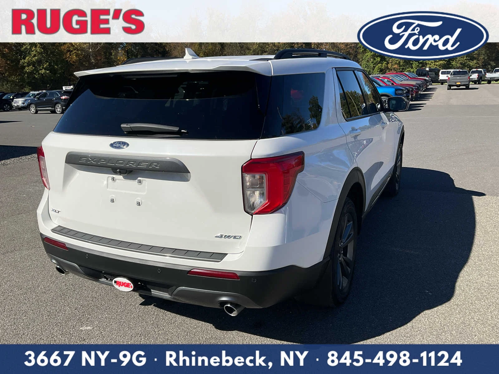 Used 2023 Star White Metallic Tri-Coat Ford XLT image 3