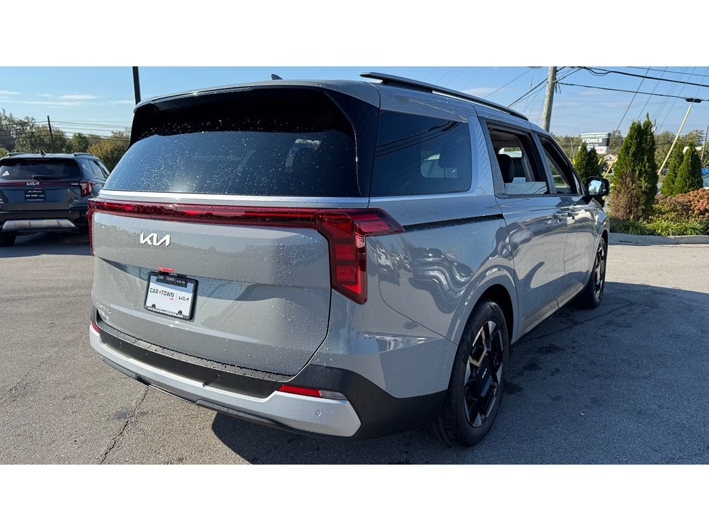 2026 Kia Carnival EX photo 2