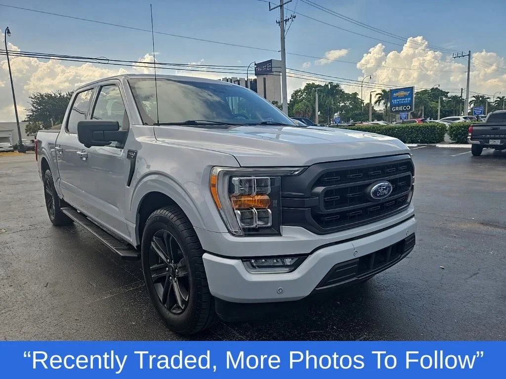Used 2021 White Ford XLT image 1