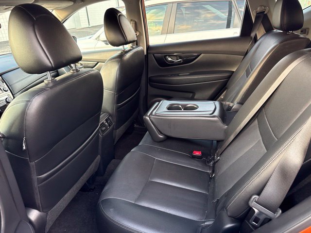 Used 2017 Orange Nissan SL image 5