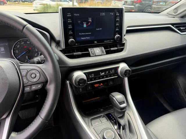Certified Used 2021 SILVER SKY METALLIC Toyota Hybrid XLE Premium image 20