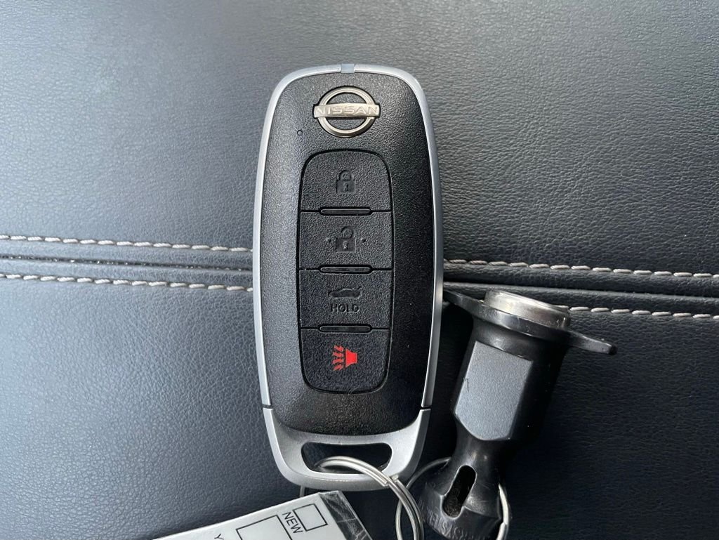 Certified Used 2025 White Nissan S image 18
