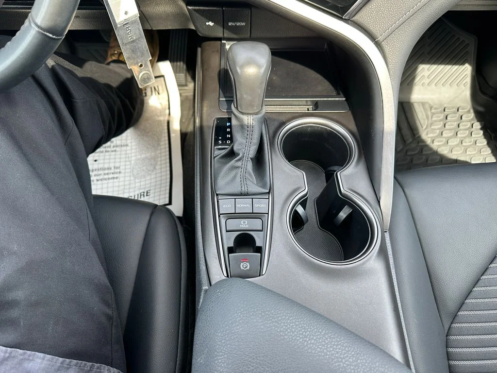 Used 2023 White Toyota SE image 18