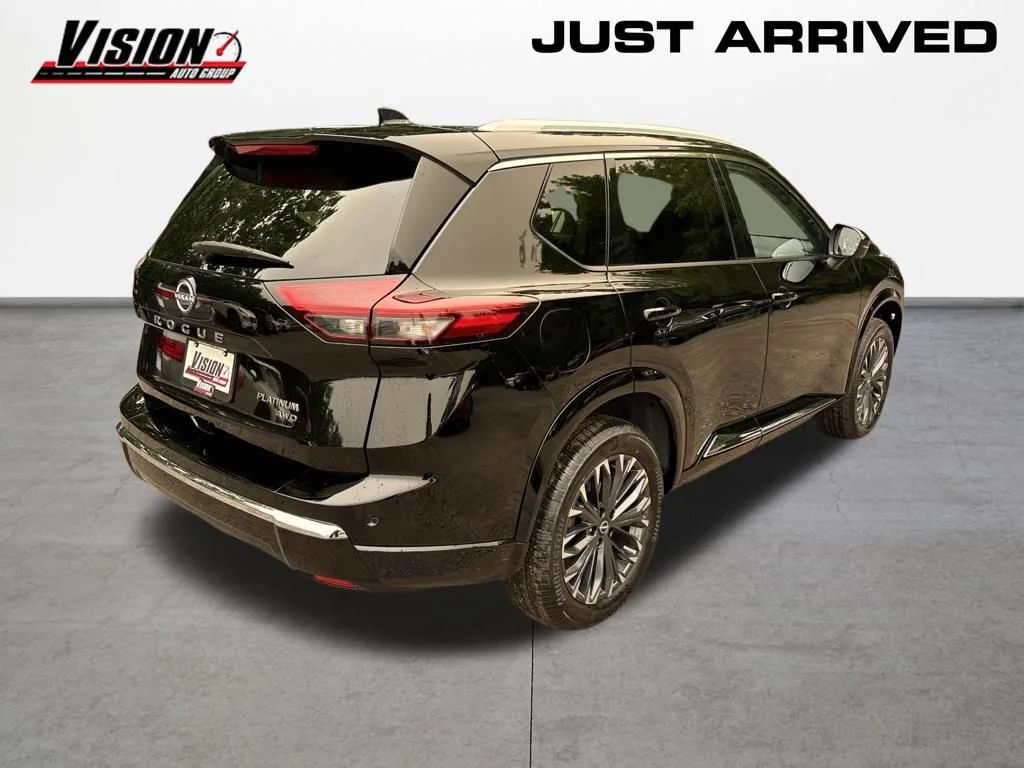 New 2026 Black Nissan Platinum image 5