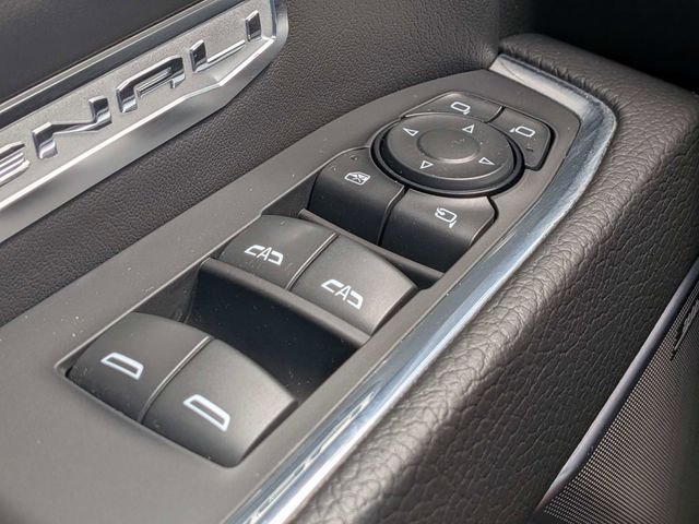 Used 2024 Blue GMC Denali image 27