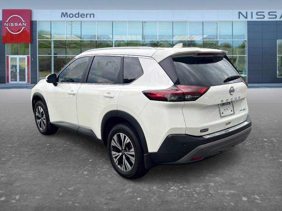 Used 2023 Pearl White Tricoat Nissan SV image 7