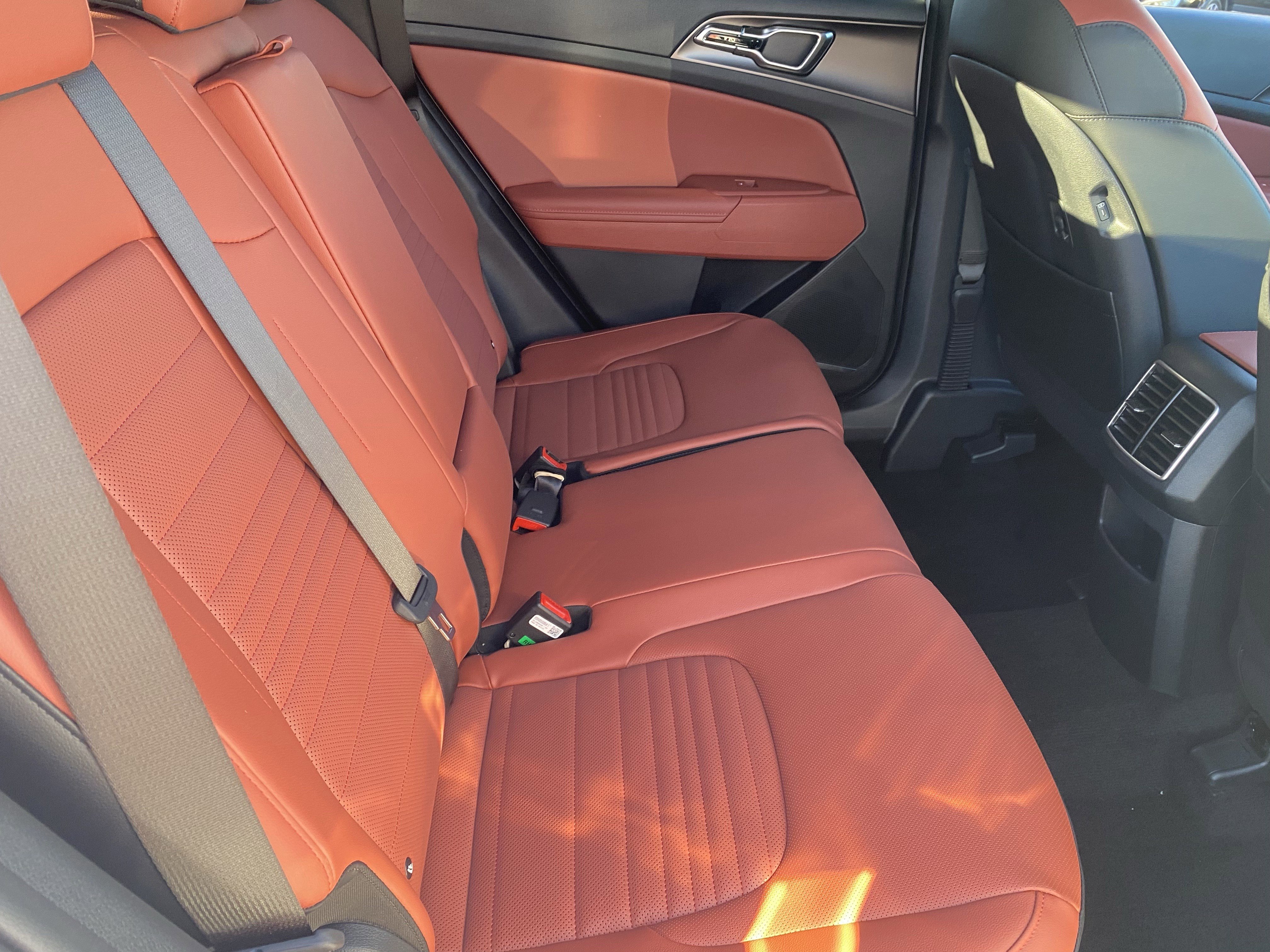 New 2026 Glacial White Pearl Kia SX Prestige image 11