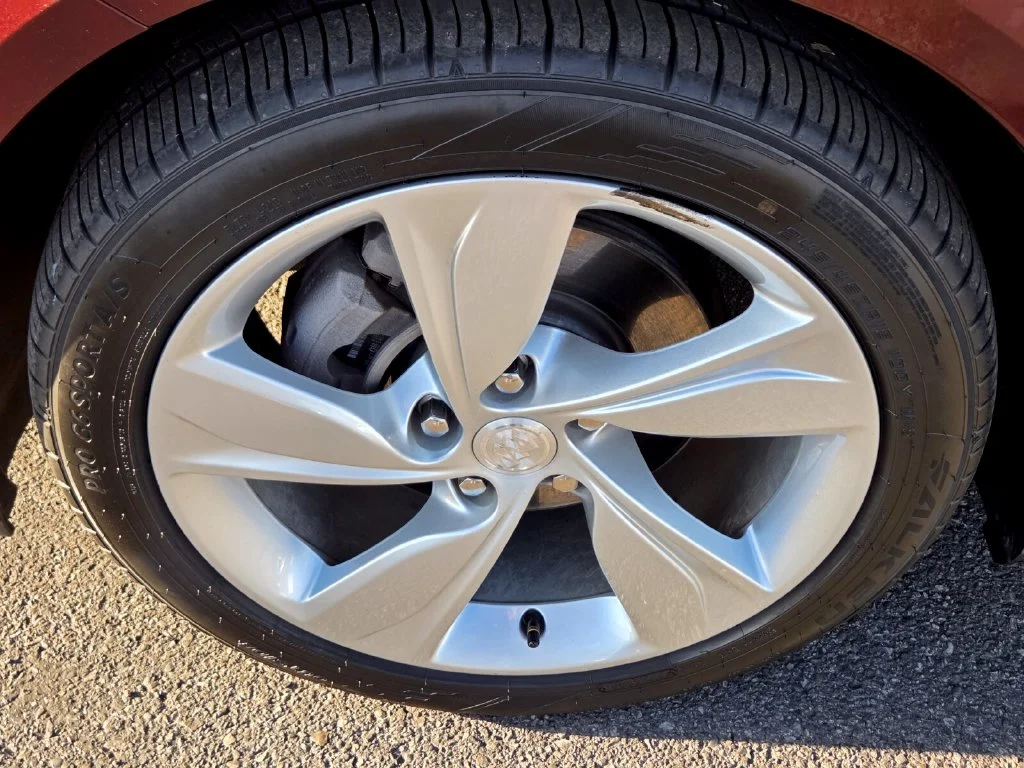Used 2018 Red Buick Preferred image 12
