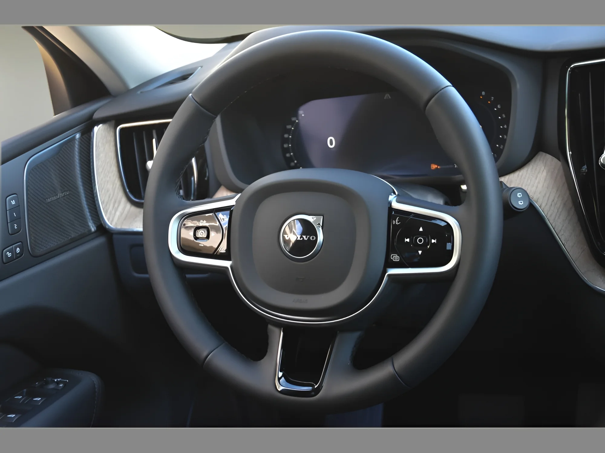 Used 2026 Mulberry Metallic Volvo Plus image 17