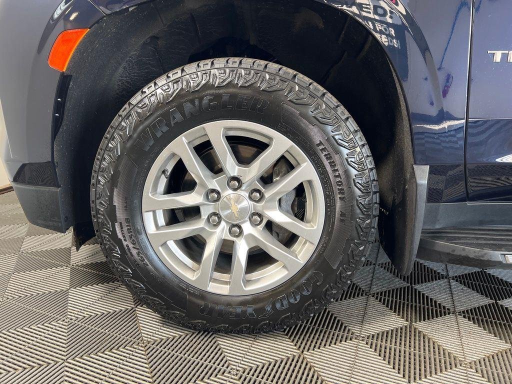 Used 2022 Midnight Blue Metallic Chevrolet LT image 36