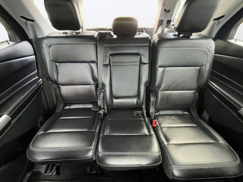 Used 2023 Gray Ford XLT image 27