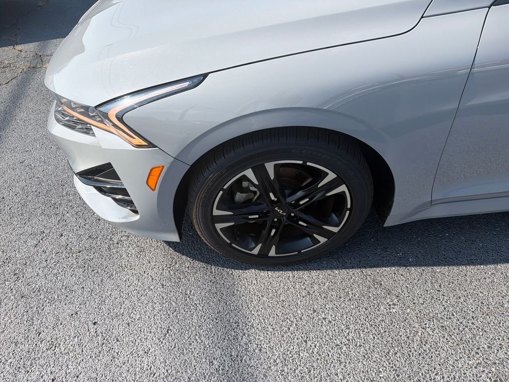 Used 2023 Gray Kia GT-Line image 9