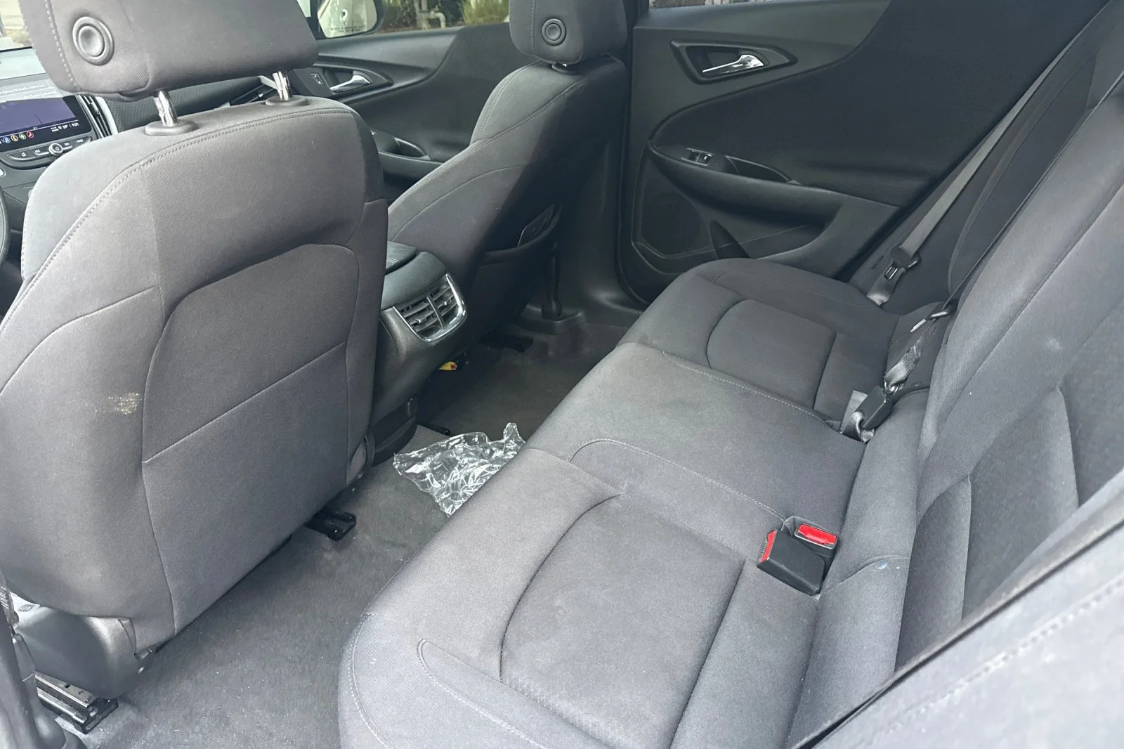 Used 2023 SUMMIT WHITE Chevrolet LT image 9