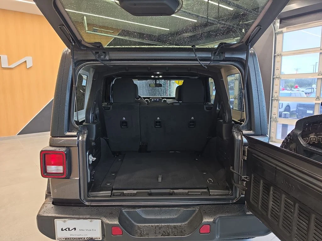 Used 2021 Gray Jeep Unlimited Sahara image 29