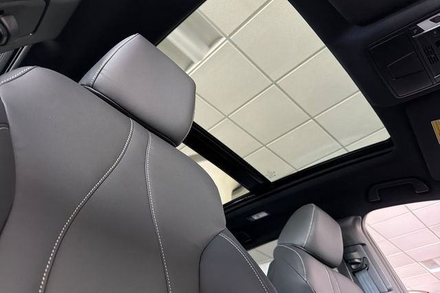 New 2026 Platinum White Pearl Acura Base image 14