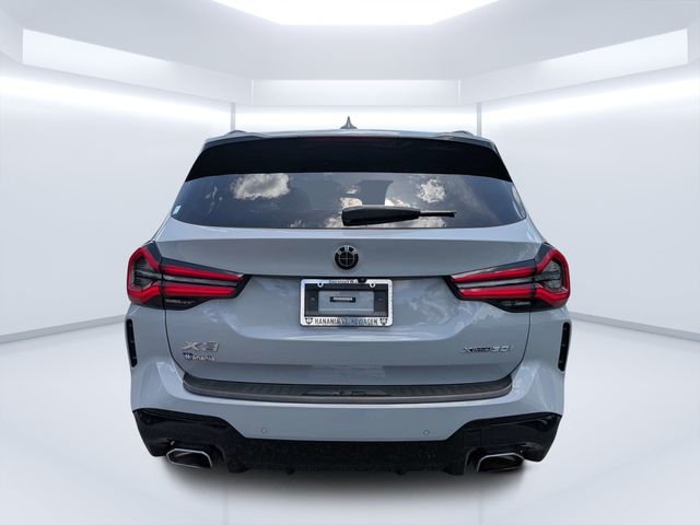 Used 2022 Gray BMW xDrive30i image 4