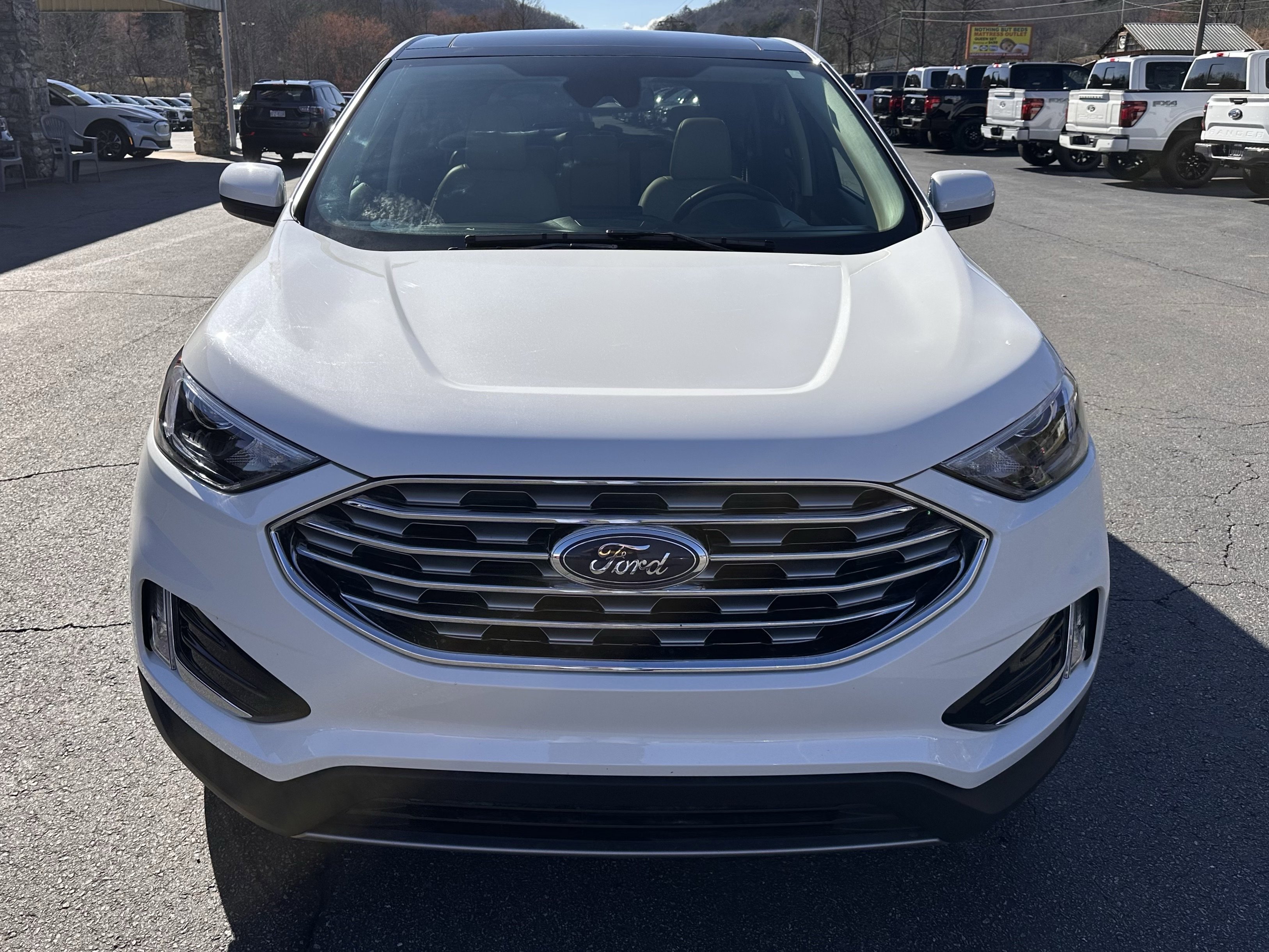 Certified Used 2022 Star White Metallic Tri-Coat Ford SEL image 3