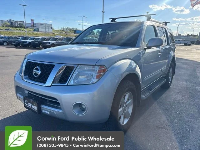 2012 Nissan Pathfinder SV 4x4's photo