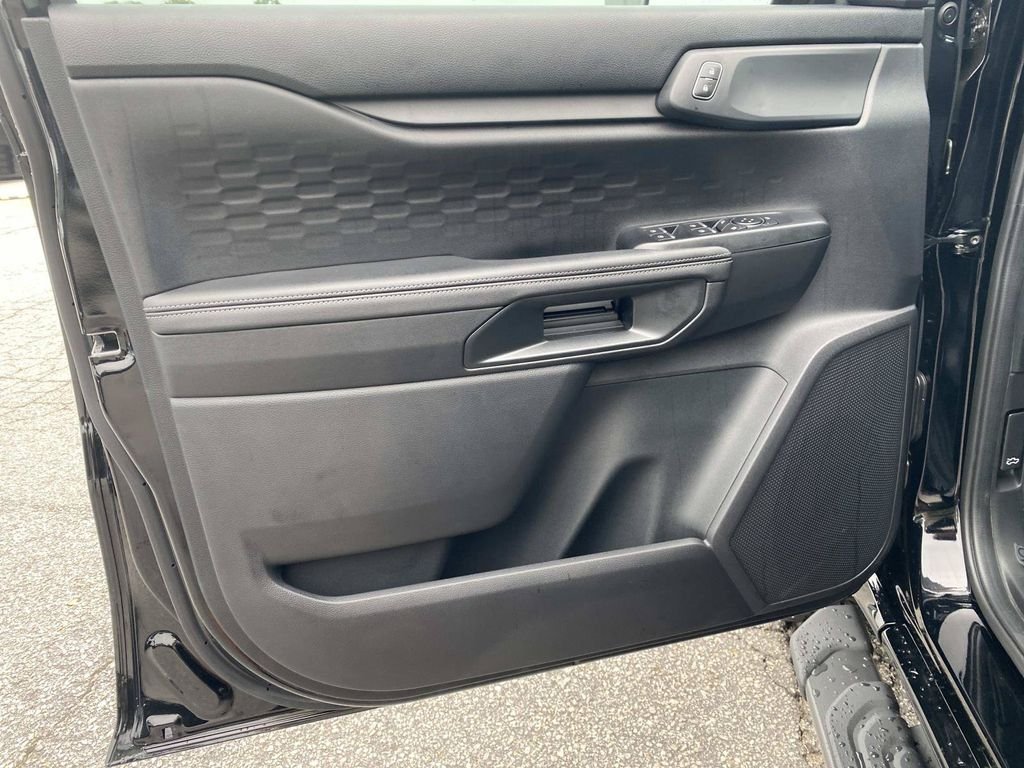 New 2026 Shadow Black Ford XLT image 11