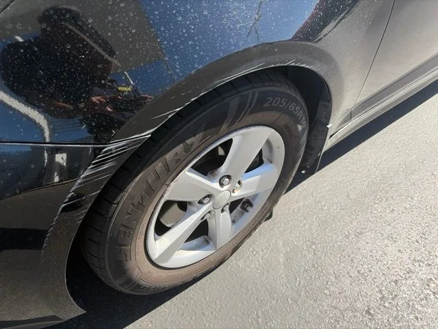 Used 2014 Black Kia LX image 14