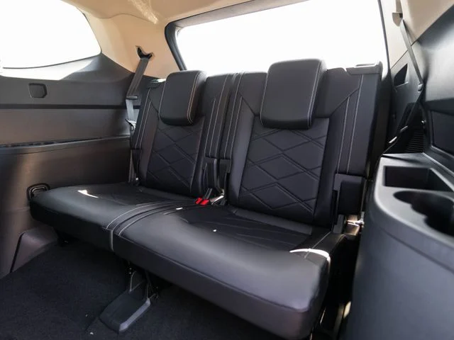 New 2026 Gray Volkswagen 2.0T SE w/Technology image 34