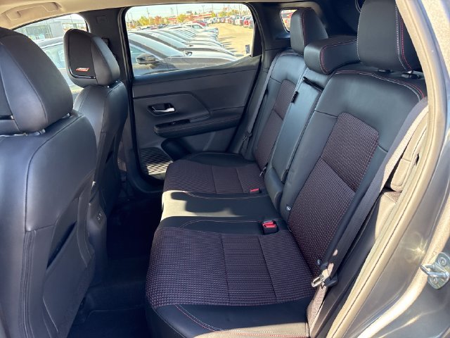 Used 2025 Gray Nissan SR image 15