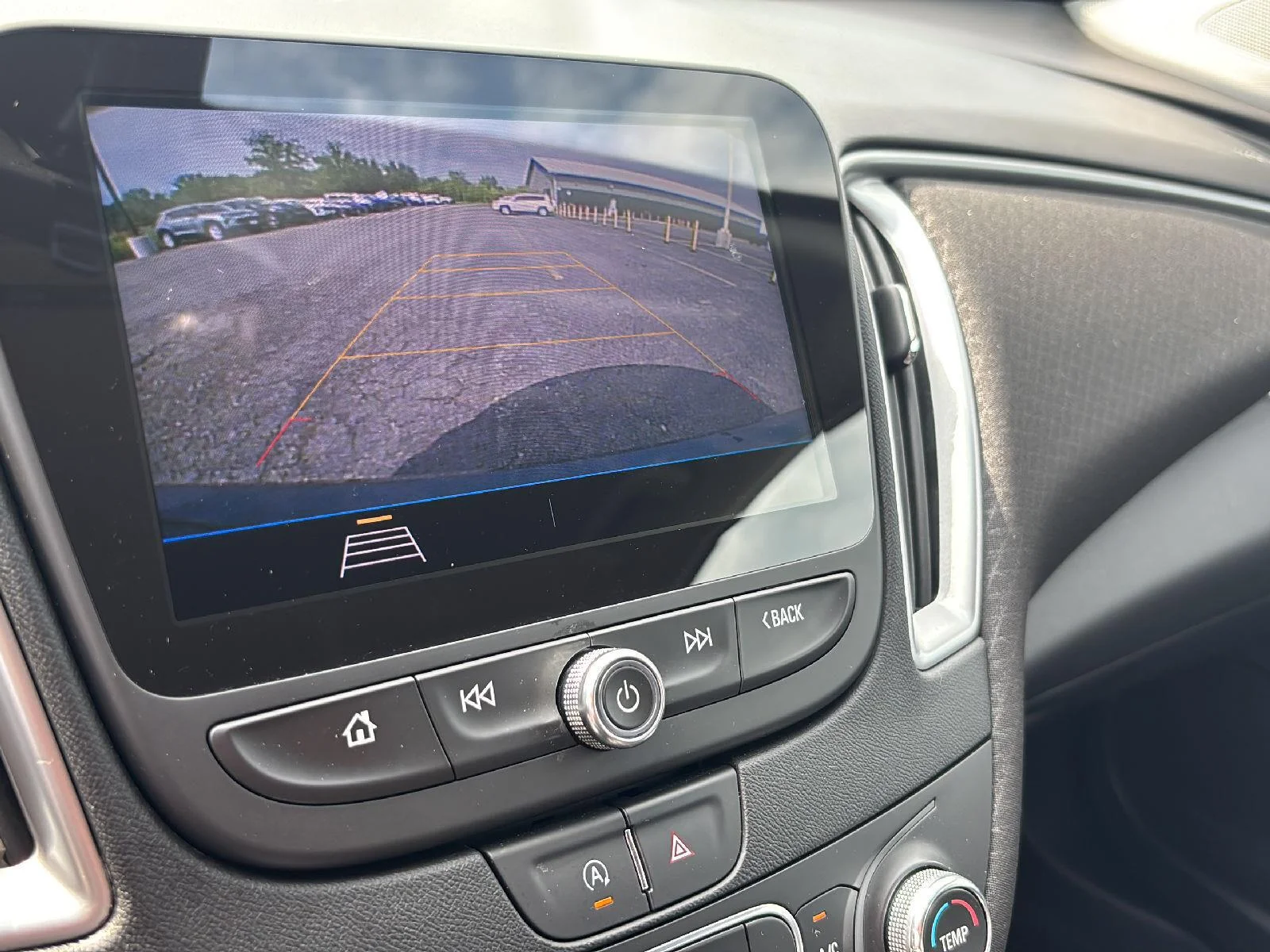 Used 2020 SHADOW GRAY METALLIC Chevrolet RS image 27