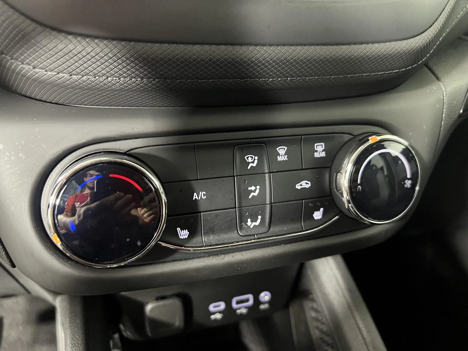 Used 2023 STERLING GRAY METALLIC Chevrolet LT image 34