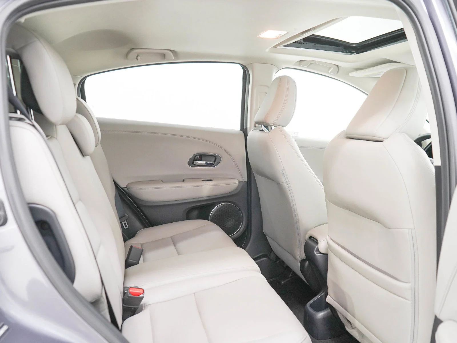 Used 2019  Honda 5D WAGON TOURING 4WD AUTO image 13
