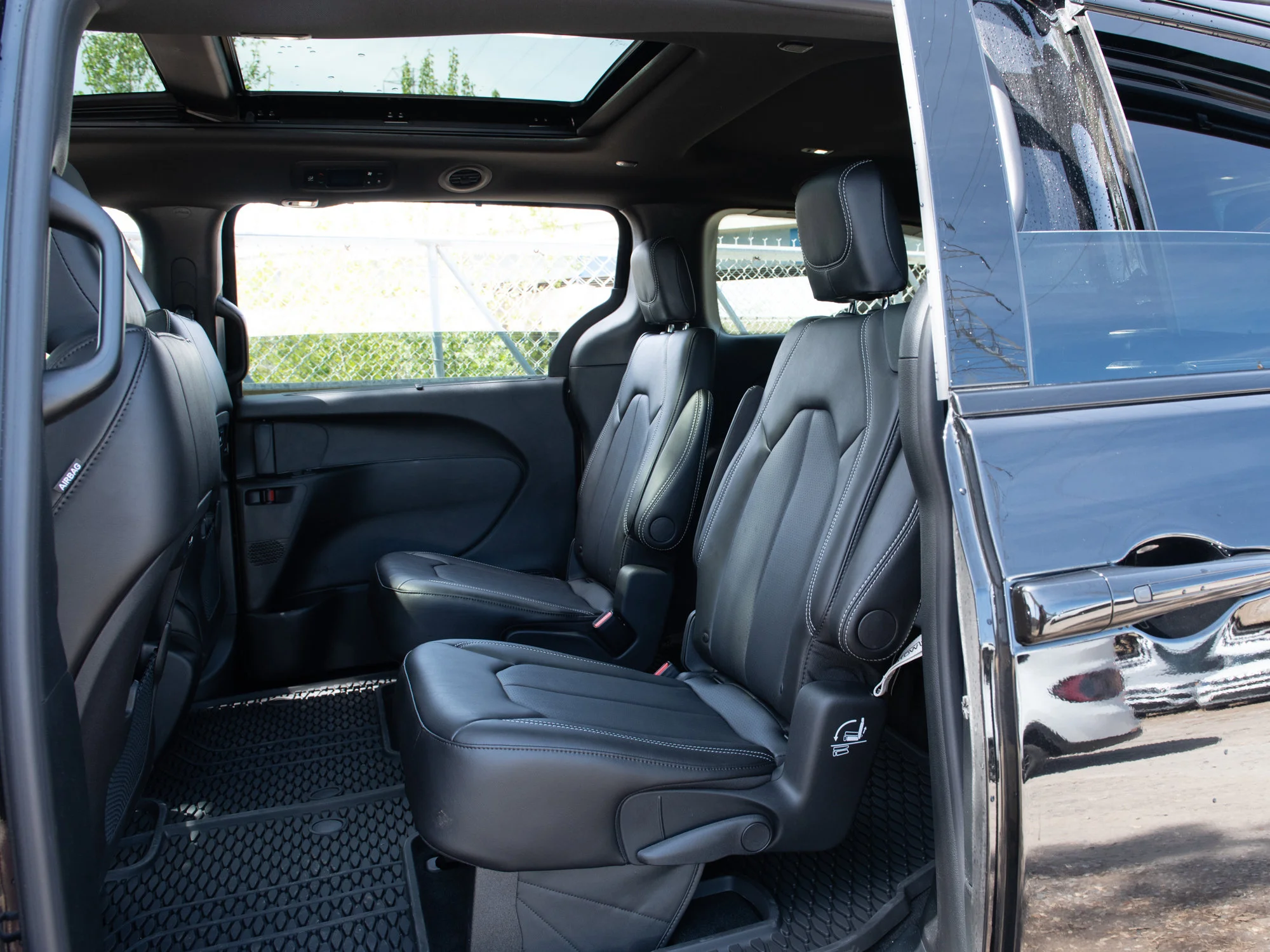 New 2026 Black Chrysler Select* AWD image 19